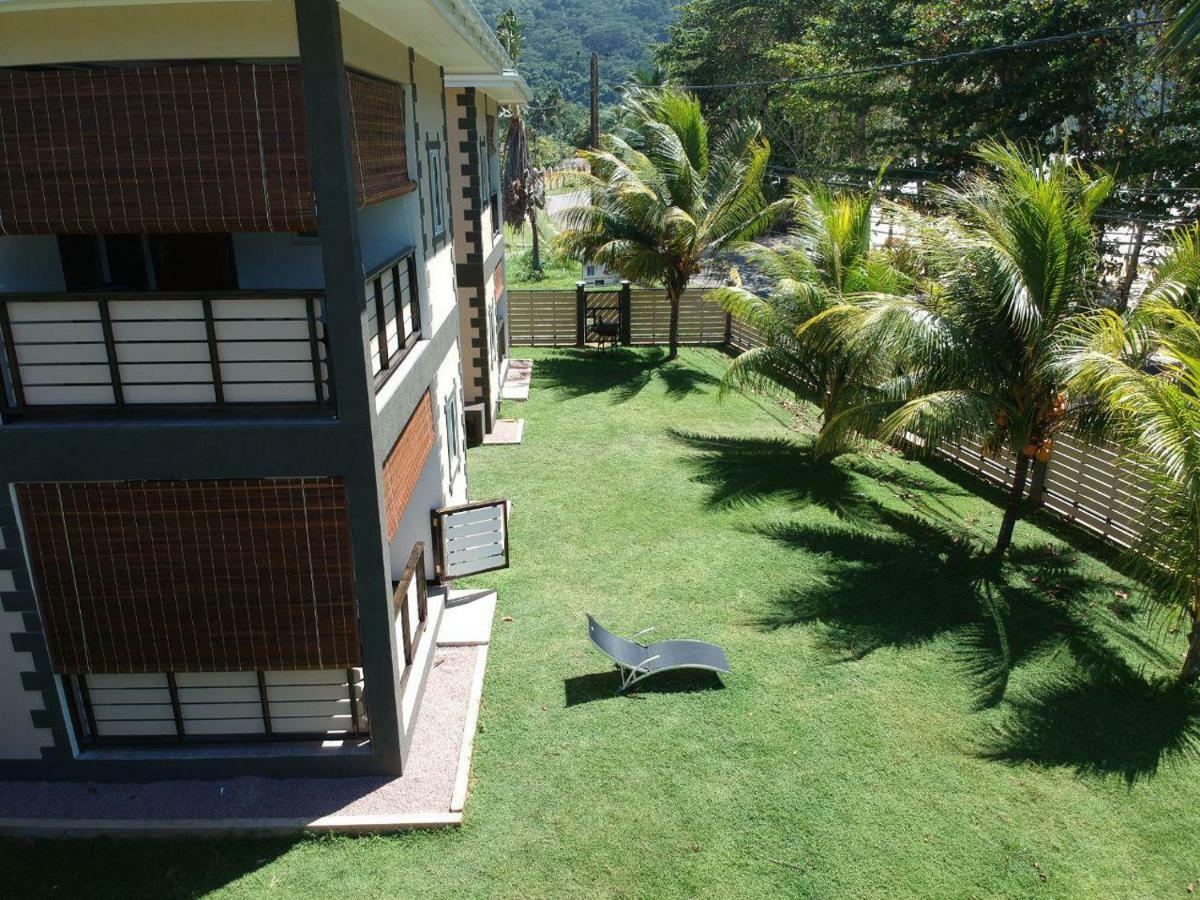 Апартаменты Seaside Self Catering Анс-Руаяль Экстерьер фото